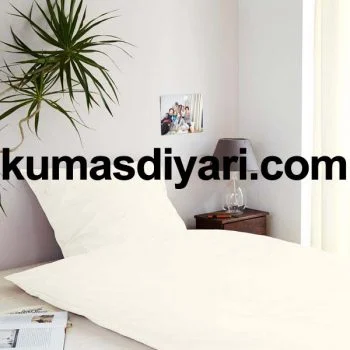 Ekru nevresim kumaş 240 cm eniyle geniş kullanım alanı sunar.