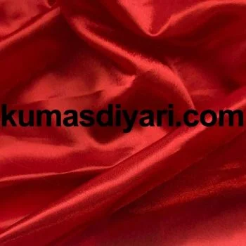 Kırmızı saten kumaş