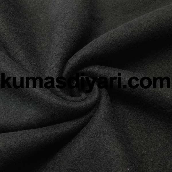 Parlak siyah saten kumaş metre ile satışta