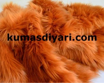 Sıcak ve yumuşak dokulu kahverengi peluş kumaş