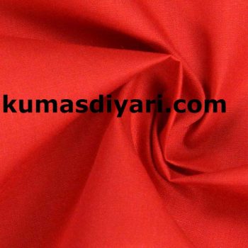 Doğal alpaka yününden üretilmiş parlak kırmızı kumaş